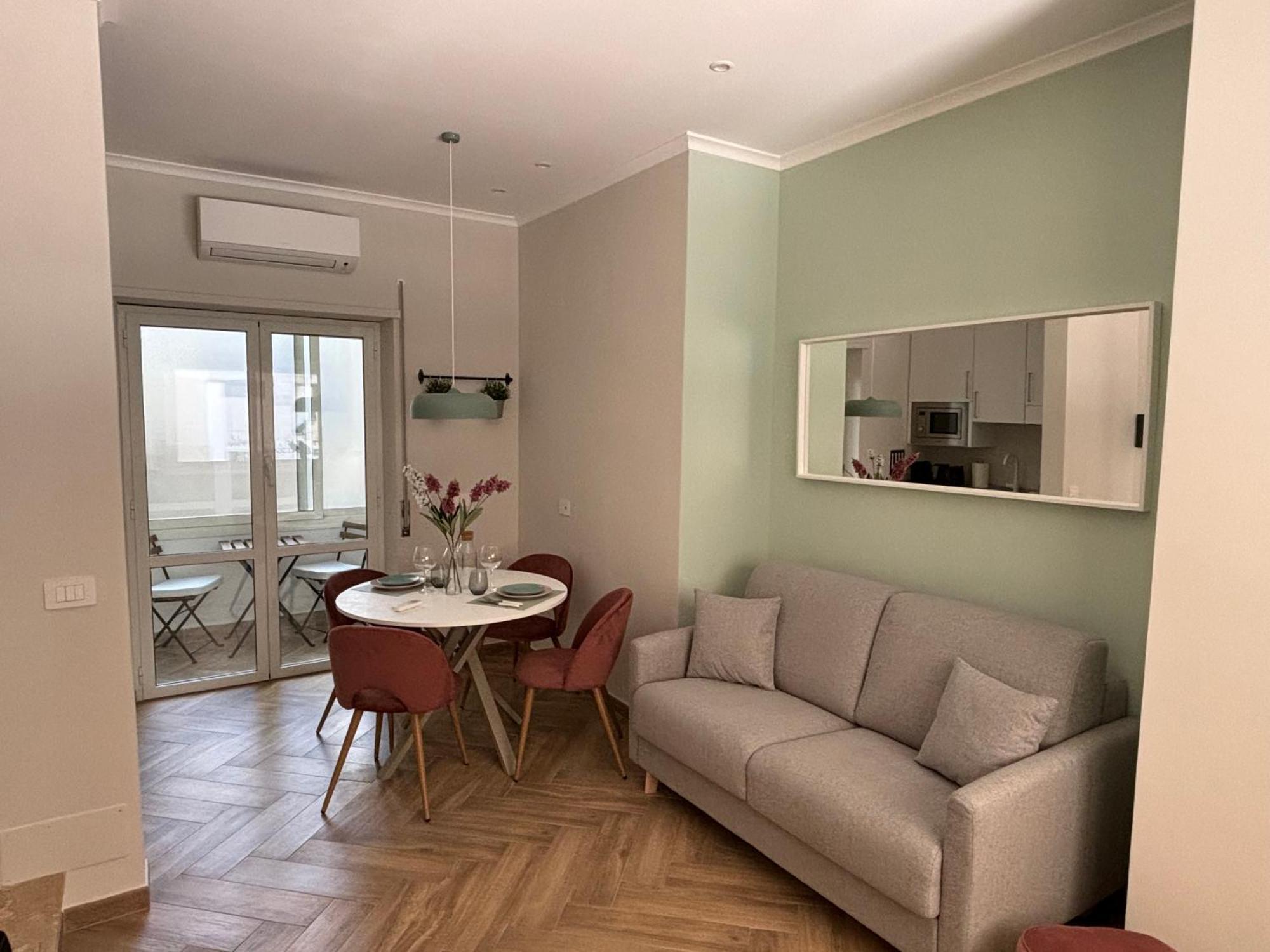 Corso Marconi Boutique Apartment - Luxury Central Apartment Next To The Port Civitavecchia Exterior foto